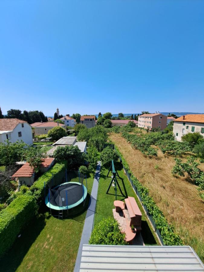 Guesthouse Varnica Kaštel Lukšić Εξωτερικό φωτογραφία