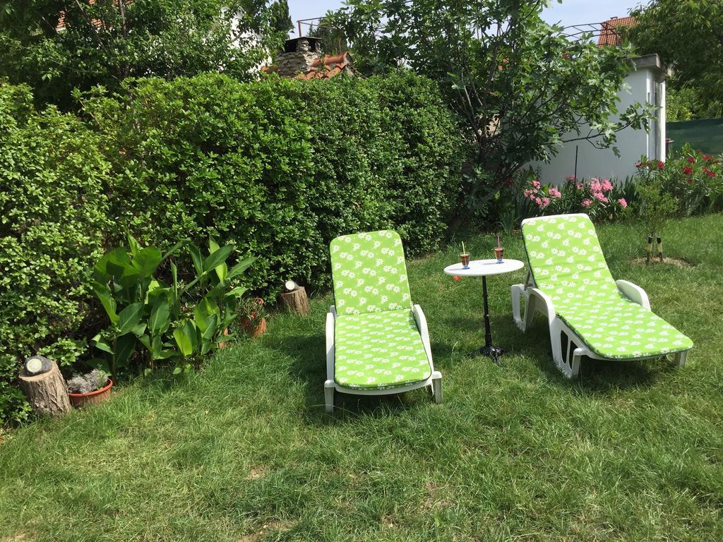 Guesthouse Varnica Kaštel Lukšić Εξωτερικό φωτογραφία