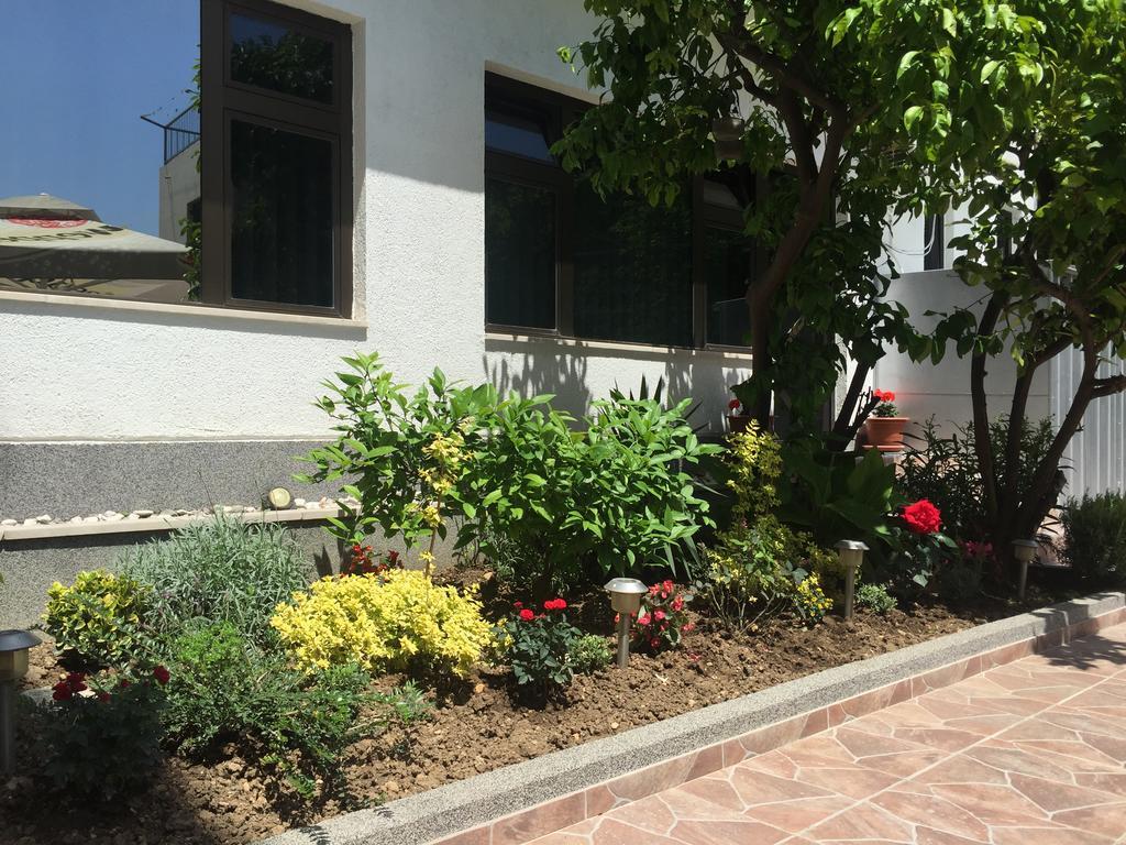 Guesthouse Varnica Kaštel Lukšić Εξωτερικό φωτογραφία