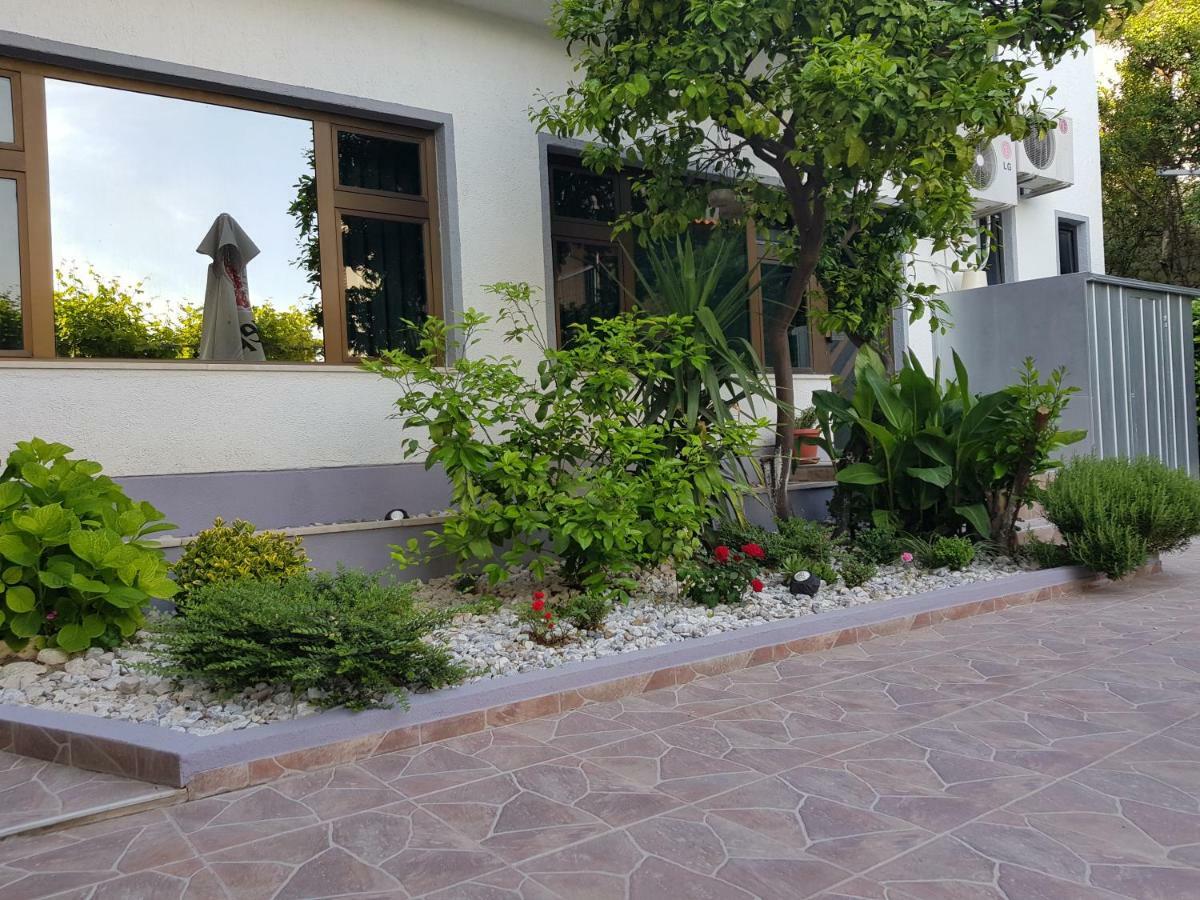 Guesthouse Varnica Kaštel Lukšić Εξωτερικό φωτογραφία