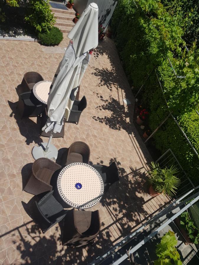 Guesthouse Varnica Kaštel Lukšić Εξωτερικό φωτογραφία