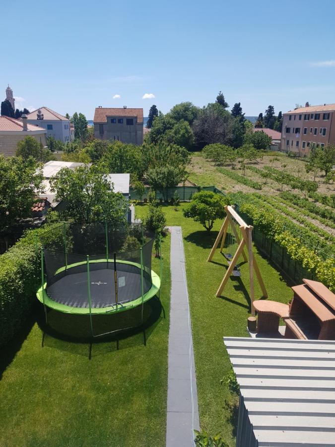 Guesthouse Varnica Kaštel Lukšić Εξωτερικό φωτογραφία